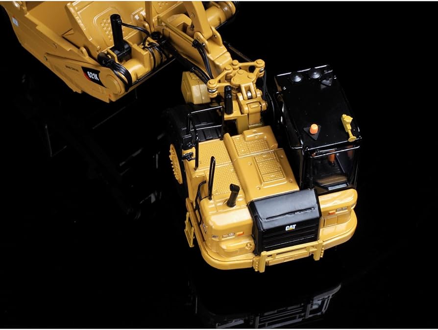 Amazon.com: Diecast Masters 1:50 Scale Caterpillar 621K Scraper